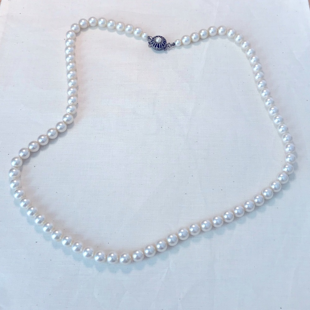 Vintage Pearl Necklace